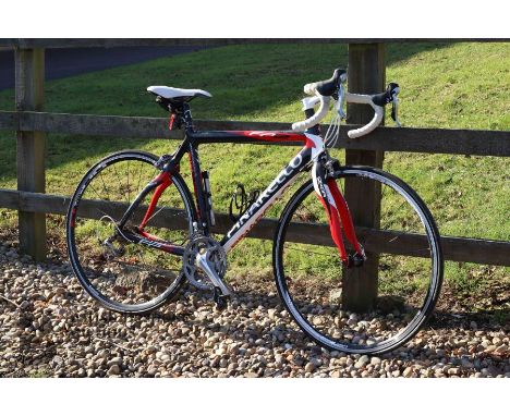 Pinarello full carbon FP2 Monocoque - 24 HM12 K racing bike (in good condition)Condition ReportThe lady's bike front wheel ne