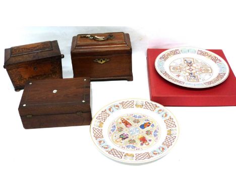 Group of 3 boxes and 2 Spode collectors plates