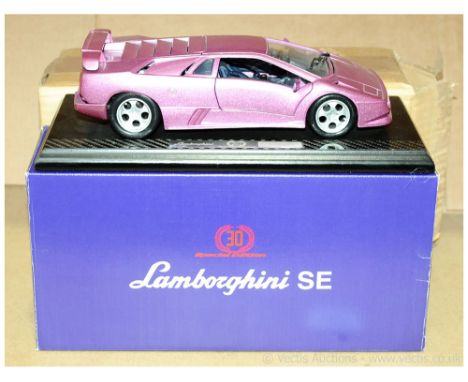 GWILO 1/18th Lamborghini Diablo SE limited Edition. Mounted on a wooden plinth with metal etched engraving to top &amp; carbo