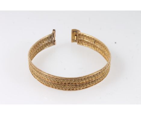 Indian fine meshwork filigree yellow metal bangle. 17.4g  