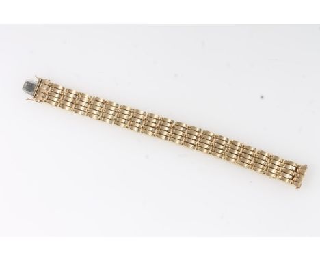 14ct gold gate link strap bracelet, the clasp stamped '585', 41.4g.