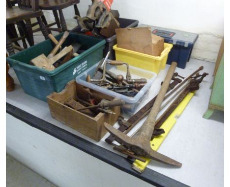 Early 20thC and later handtools: to include chisels, saws and a pick axe        BSR