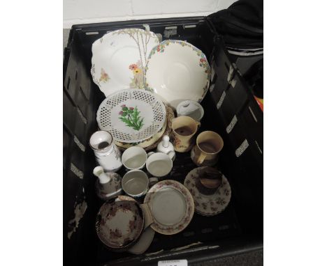 A selection of vintage ceramics including cups and plates etc