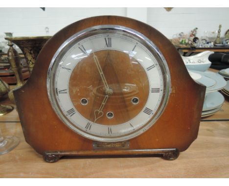 A mid 20th century mantel clock