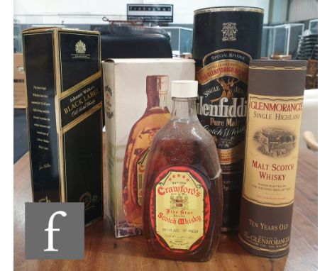 A collection of single malt and blended Scottish whiskies, to include Glenmorangie, 10 year old half bottle (35cl), Glenfiddi
