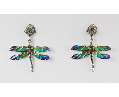 A lovely pair of 925 silver and enamel ruby set dragonfly earrings, L. 3.2cm.