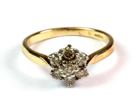 A lovely 9ct yellow and white gold cluster ring set with fancy light brown diamonds (N).