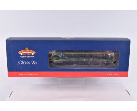 A BOXED OO GAUGE BACHMANN BRANCHLINE MODEL RAILWAYS Class 25, no. 25043 in BR Green with Full Yellow Ends, Weathered, item no