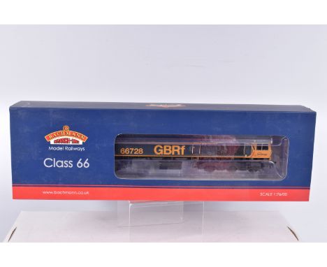 A BOXED OO GAUGE BACHMANN BRANCHLINE MODEL RAILWAY Class 66, no. 66728 ' Institution of Railway Operators' in GB Railfreight 