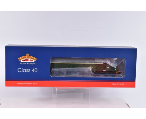 A BOXED OO GAUGE BACHMANN BRANCHLINE MODEL RAILWAY Class 40 Diesel, no. D248 in BR Green with No Yellow Ends, item no. 32-480