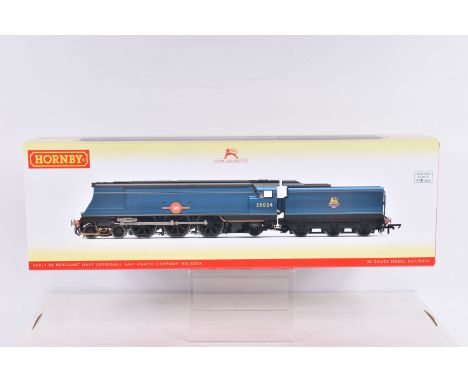 A BOXED OO GAUGE HORNBY MODEL RAILWAYS EARLY BR, Class 8P 'Merchant Navy' Original 4-6-2, no. 35024 'East Asiatic Company' in