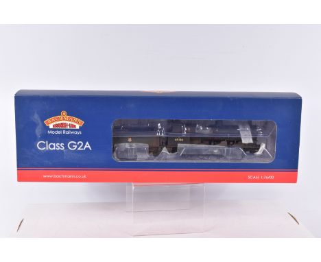A BOXED OO GAUGE BACHMANN BRANCHLINE MODEL RAILWAYS Class G2A Super D 0-8-0, no. 49106 in BR Black with early emblem - Weathe