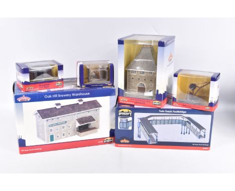 SIX BOXED OO GAUGE BACHMANN BRANCHLINE MODEL BUILDINGS, to include Highley Station Gents Toilet, item no. 44-143, Grounded Va