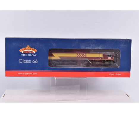 A BOXED OO GAUGE BACHMANN BRANCHLINE MODEL RAILWAYS Class 66, no. 66065 in EWS livery with DB Schenker Branding - Weathered, 