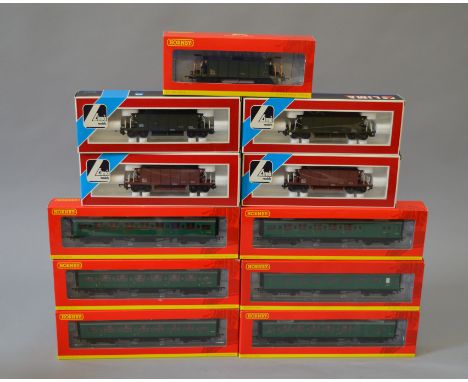 OO Gauge. Hornby & Lima 11 x boxed rolling stock. Includes 6 x BR southern region Maunsell coaches & 5 x Sea Lion hopper wago