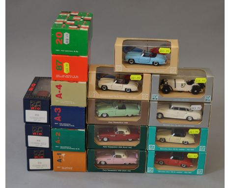 18 x Rio 1:43 scale diecast models. VG-E, boxed.