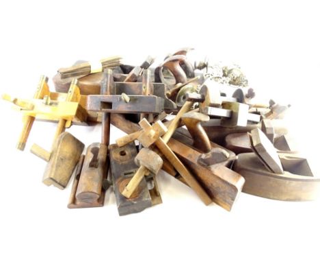 Various early 20thC tools, wooden block planes, plough plane, 12cm H, various other named tools, large angle planes, two pian