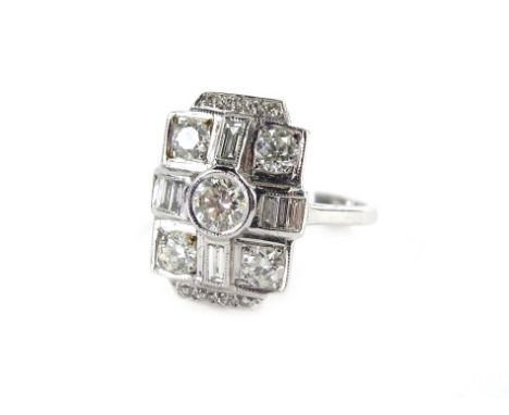 An Art Deco style diamond ring, set in 18ct white gold, size O½.