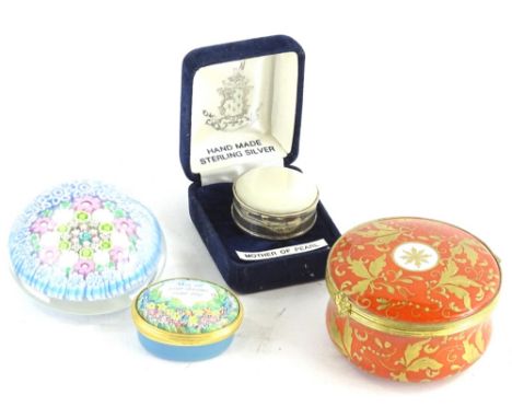 A collection of items, to include a silver and mother of pearl pill box, a Limoges enamel box and cover, Halcyon days enamel 