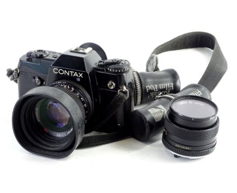 A Contax camera, with Plana 1.7/50 Carl Zeiss lens, number 6696629, 10cm H, with a further Yashica lens ML50mm 1:1.7.