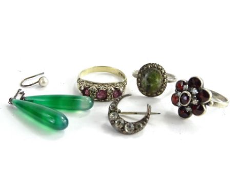 A small selection of silver and other vintage jewellery, comprising a silver and paste stone set gypsy ring, ring size S, a s