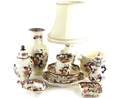 Various Masons Ironstone Mandalay pattern wares, to include jardiniere, 18cm H, lidded vases, table lamp, large vase, jug, di