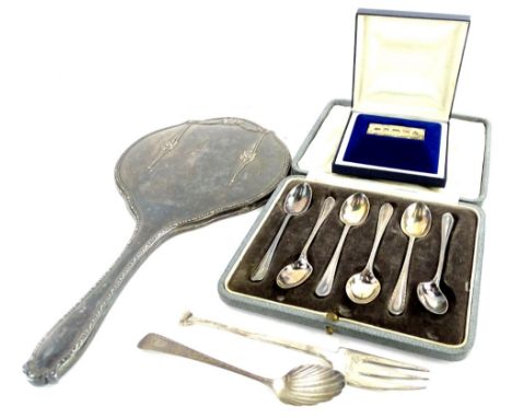 Various items of small silver, to include a set of six coffee spoons, a seal top fork, engraved Betty a silver ingot, and a p