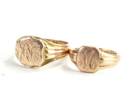 Two 9ct gold signet rings, one with rectangular shield bearing the initial M, the other with a shield bearing initials R.J, r