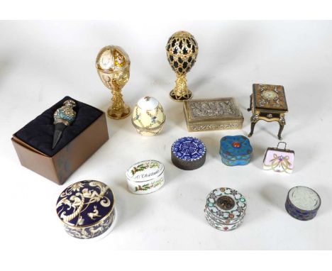 A collection of boxes to include a Chinese cloisonné enamelled white metal trinket box, of quatrefoil shape, having a simulat