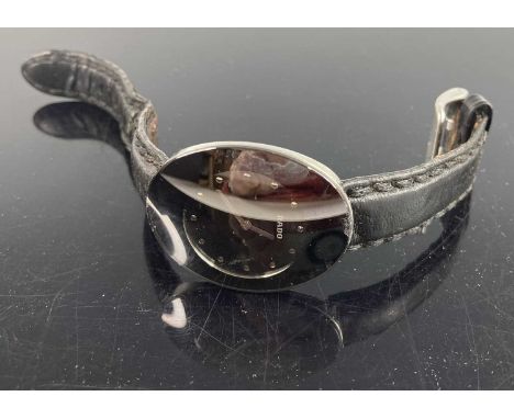 A Rado gent's quartz wristwatch with box and papersNot currently running, glass is chipped at 12 and has a few light scratche