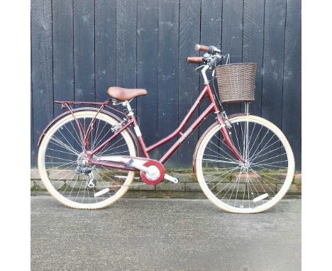 A Pendleton Classic ladies bicycleA 17 inch frame. Both tyres are flat and there are some light rust spots to the chrome. Oth