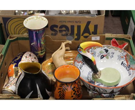 A TRAY OF CERAMICS TO INCLUDE CARLTONWARE, ORIENTAL BOWL ETC