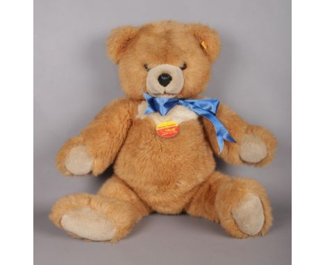 A large Steiff Molly teddy bear. H: 63cm.  