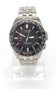 Citizen Eco drive WR200 Wristwatch Radio Controlled Perpetual Calendar Citizen Eco drive WR200 Wristwatch Radio Controlled Perpetual Calendar