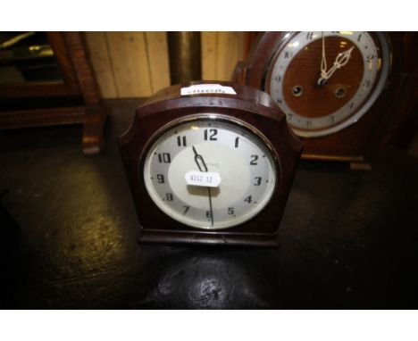 Smiths Bakelite mantel clock