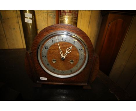 1930's oak mantel clock