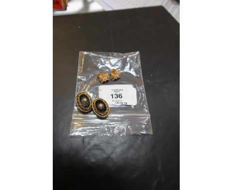 2 pairs vintage earrings - pearl set, clip on