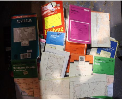 Quantity of Ordnance Survey Maps. P&amp;P Group 2 (£18+VAT for the first lot and £3+VAT for subsequent lots) 