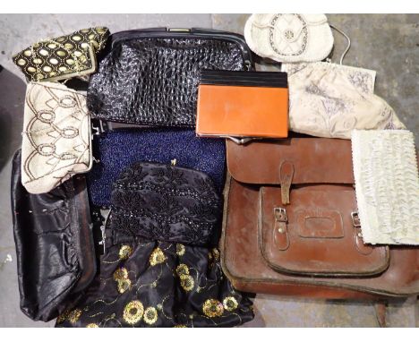Mixed ladies bags including vintage examples and a leather satchel. P&amp;P Group 3 (£25+VAT for the first lot and £5+VAT for