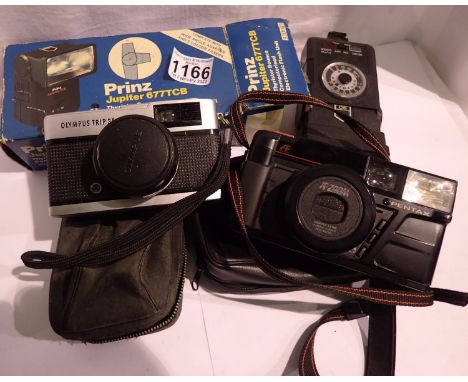 Olympus Trip 35 camera, Pentax Zoom-70 camera and a Prinz Jupiter 677 TCB flash. P&amp;P Group 2 (£18+VAT for the first lot a