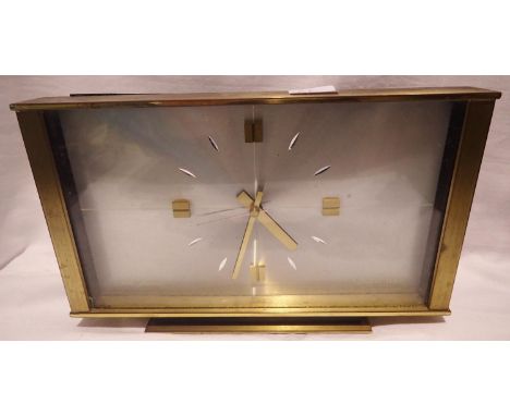 Seth Thomas quartzmatic mantel clock, not working at lotting. P&amp;P Group 2 (£18+VAT for the first lot and £3+VAT for subse