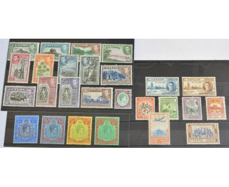 Commonwealth Bermuda 1938-52 perf 14 key type 2s 2s/6d 5s + 102, some usual light brownish streaky gum otherwise fresh m.m. a