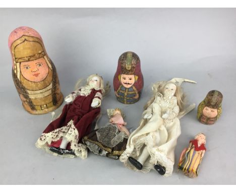 COLLECTION OF VINTAGE DOLLS, including a set of Russian dolls, along with a carved wood panel, plated cutlery and a Japanese 