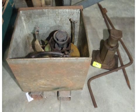 A Dunlop screw jack and a Valor primus stove in CWS biscuit tin