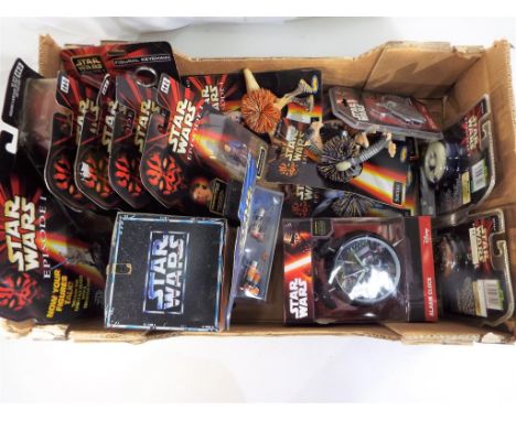 Star Wars - lot to include a quantity of Star Wars Episode One related items, comprising electronic Comm Talk Reader, 4 Comm 