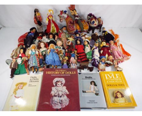 Dolls - Approximately thirty vintage international costume dolls including some by Rexard Creations and Peggy Nisbet, along w