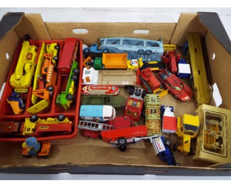 Matchbox / Corgi / Dinky - a collection of diecast model motor vehicles to include Matchbox, Matchbox Super Kings, Corgi and 