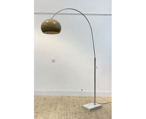 A vintage 1770's/80's chrome plated arc lamp, with a Guzzini style moulded brown shade and a white marble base, H219cm