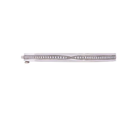 BULGARI Armreif "B.zero1" besetzt mit Brillanten zus. ca. 1,2 ct, sehr gute Farbe u. Reinheit, akt. NP: 22.900 €, 18K WG, 54,