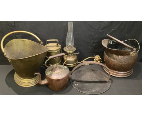 An Art Nouveau brass wall mounted oil lamp; a brass coal scuttle; a cast iron skillet; etc 